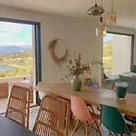 With Views Over Gulf Of Ajaccio קוטי-קיאברי