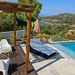 בית נופש With Views Over Gulf Of Ajaccio *