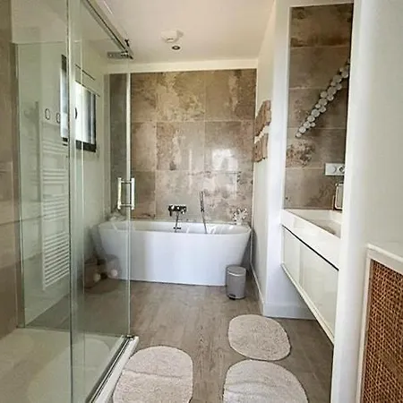 With Views Over Gulf Of Ajaccio Casa vacanze Coti-Chiavari (Corsica)