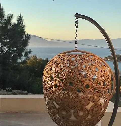 With Views Over Gulf Of Ajaccio 科蒂基亚瓦里