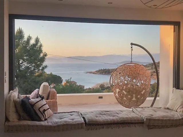 With Views Over Gulf Of Ajaccio * Coti-Chiavari (Corsica)
